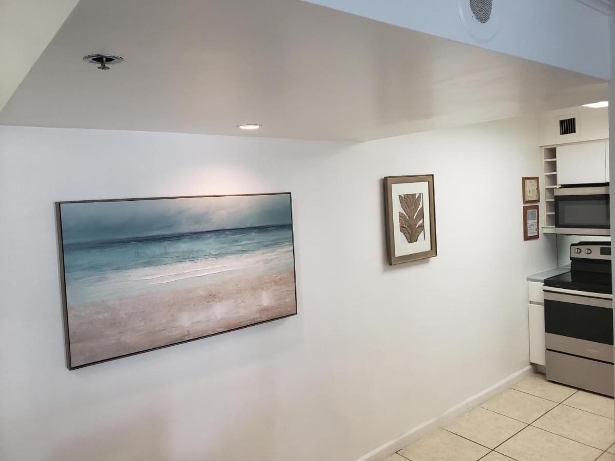 2 Bedroom 2 Bath Beachfront Condo On Miami Beach Millionaire Row Zewnętrze zdjęcie
