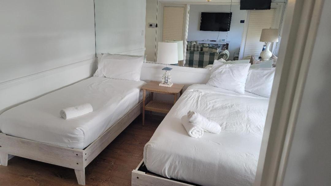 2 Bedroom 2 Bath Beachfront Condo On Miami Beach Millionaire Row Zewnętrze zdjęcie