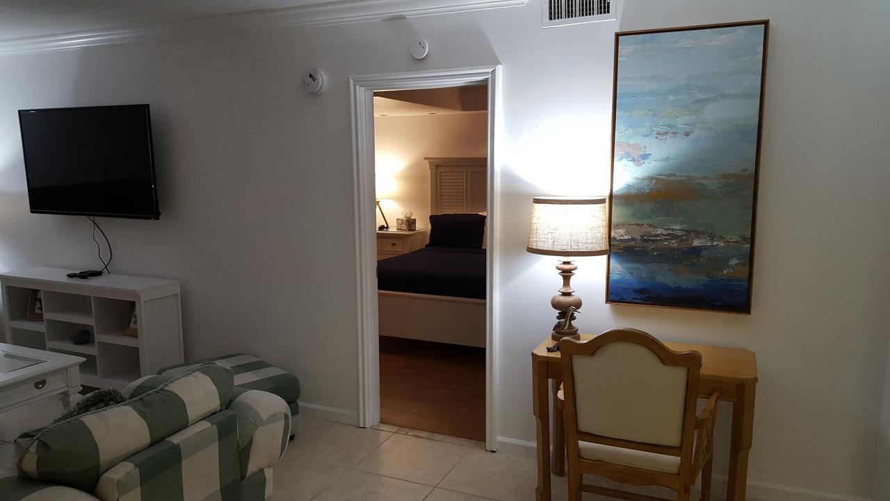2 Bedroom 2 Bath Beachfront Condo On Miami Beach Millionaire Row Zewnętrze zdjęcie
