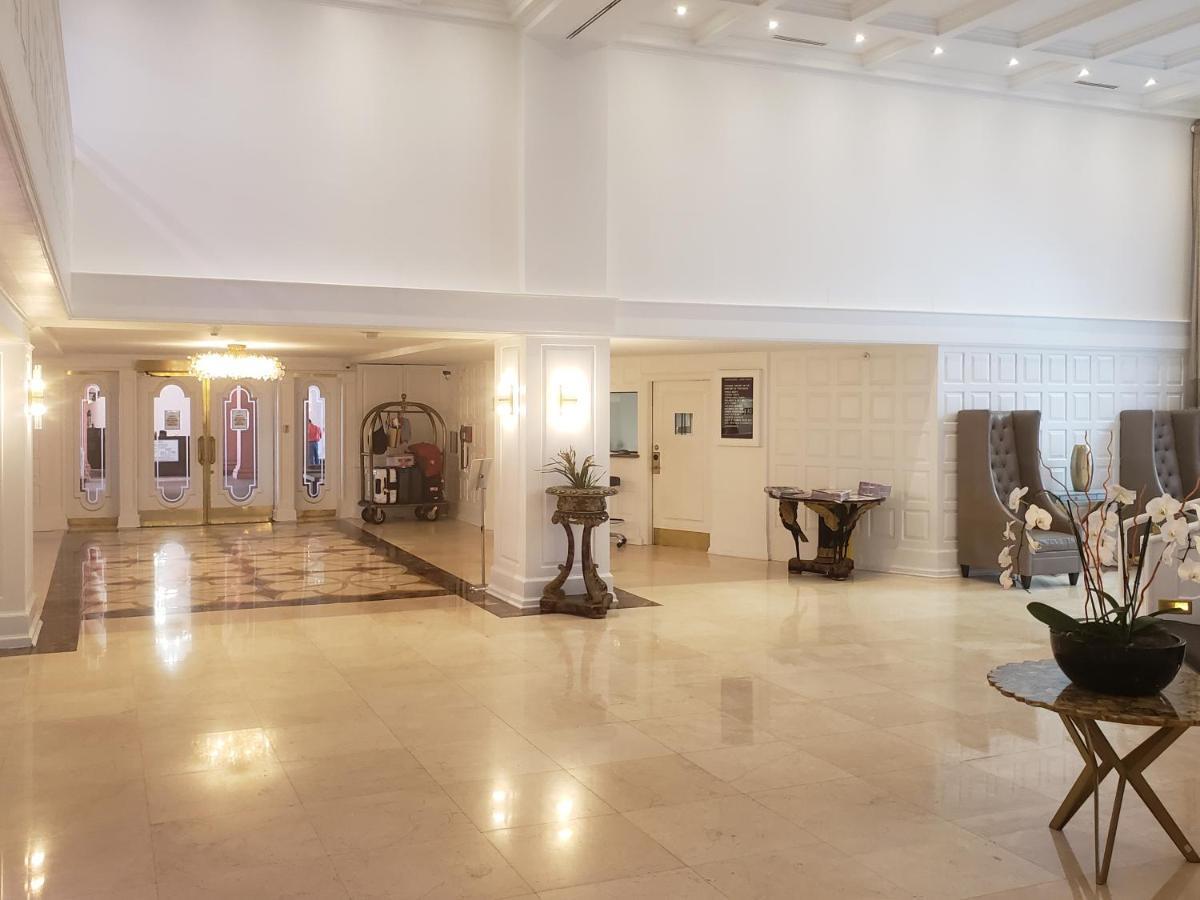 2 Bedroom 2 Bath Beachfront Condo On Miami Beach Millionaire Row Zewnętrze zdjęcie